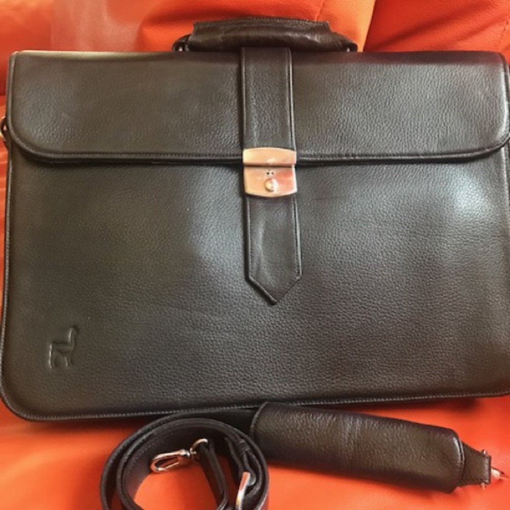Black Alpaca leather briefcase custom made in Peru